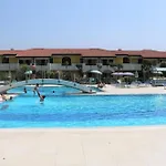 Lovely Flat With Garden Apartmán Bibione
