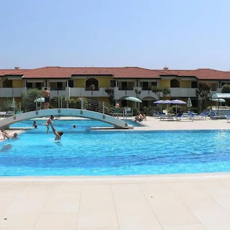 Lovely Flat With Garden Appartamento Bibione