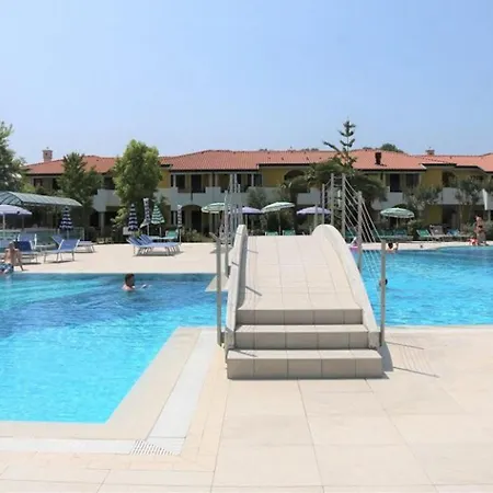 Lovely Flat With Garden Διαμέρισμα Μπιμπιόνε