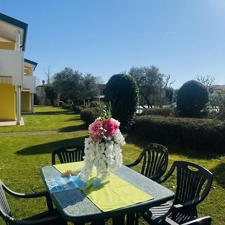 Lovely Flat With Garden * Μπιμπιόνε