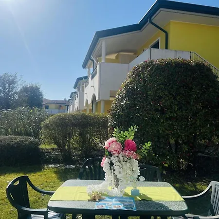 Διαμέρισμα Lovely Flat With Garden *