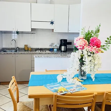Lovely Flat With Garden Appartamento Bibione