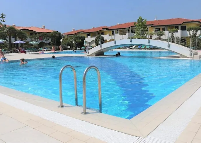 Lovely Flat With Garden * Μπιμπιόνε